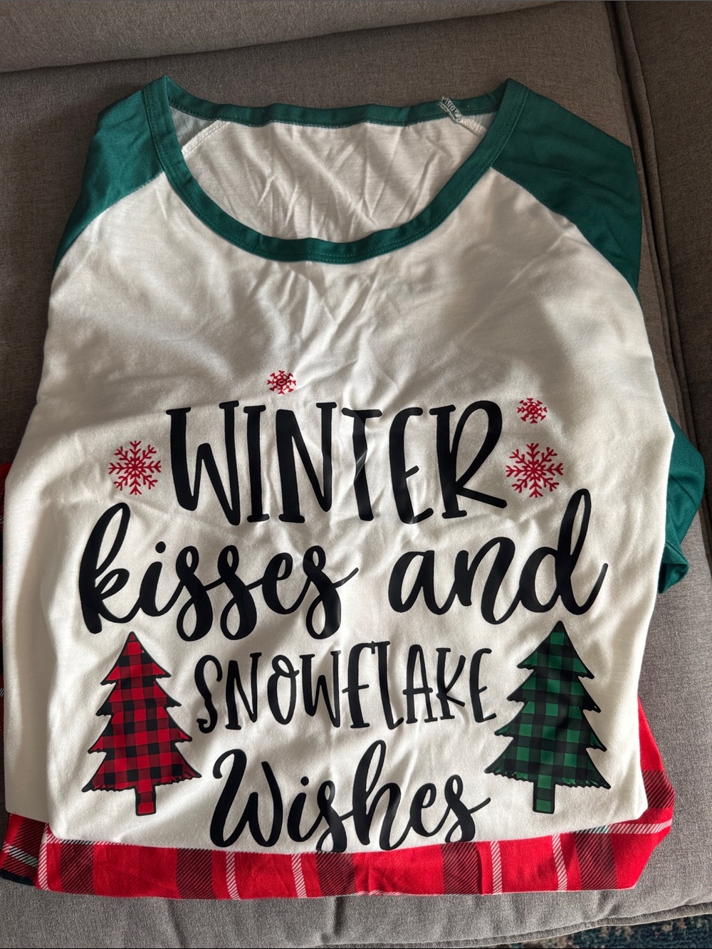 Winter Kisses and Snowflake Wishes Christmas men’s pajamas